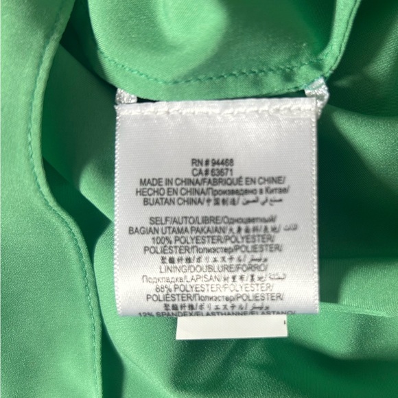 BCBG Max Azra green tie waist short dress. Size 0. - Picture 12 of 13